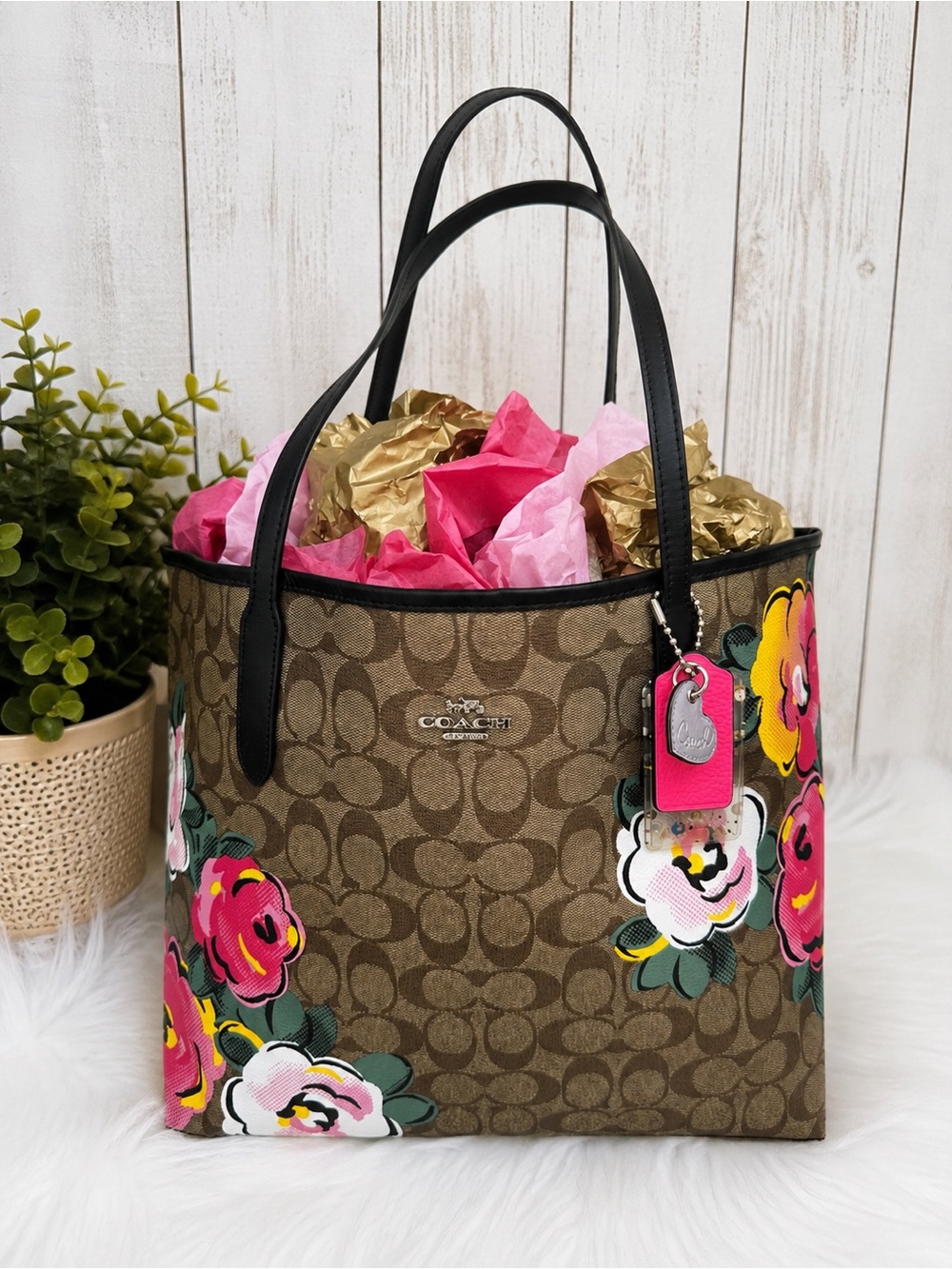 Coach C5785 City Tote Vintage Rose Floral + 2 Coach Charms NWOT